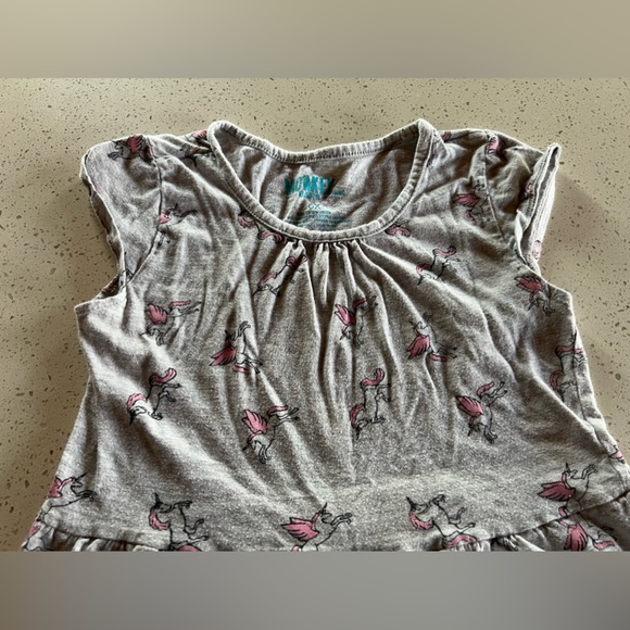 Girls clothes lot size 6-7 - Picture 3 of 12